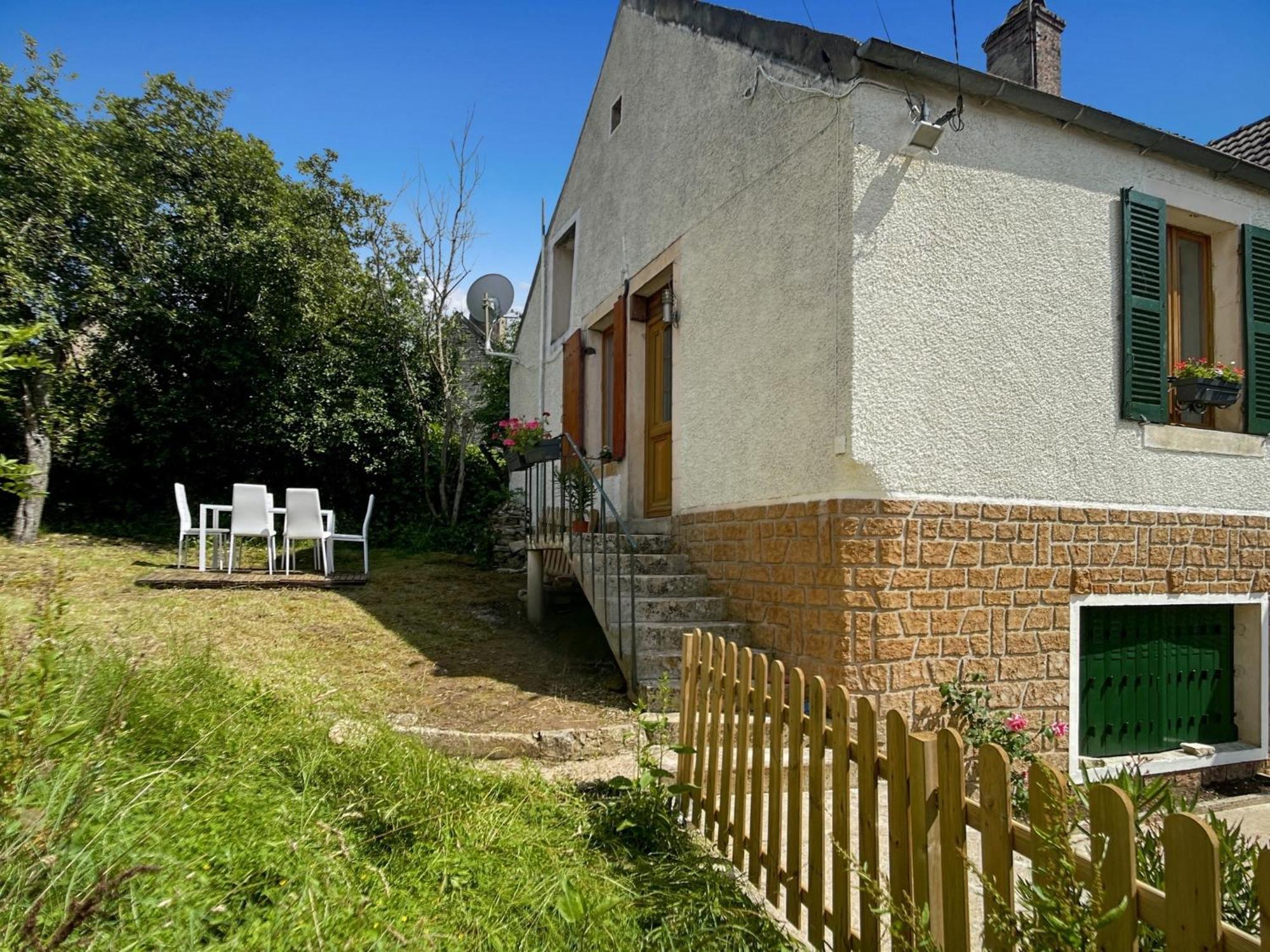 Charmante Maison Joux-la-Ville エクステリア 写真